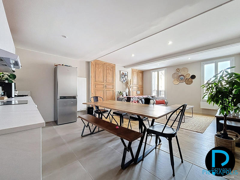 Appartement - 79 m² - 4 pièces