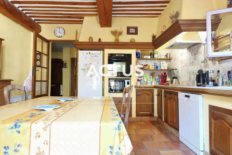 Maison - 189 m² - 6 pièces