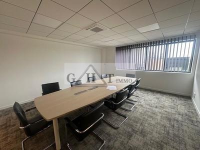 Bureau - 254 m²