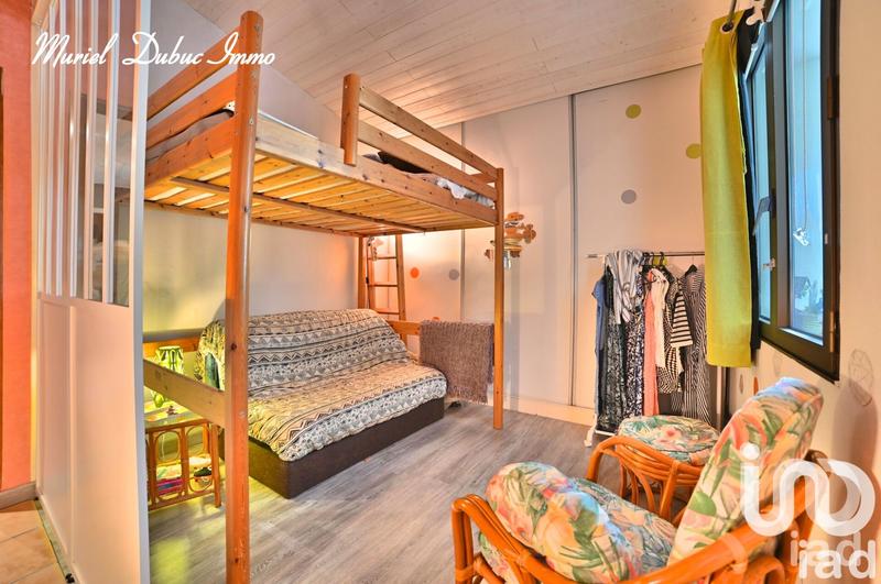 Maison - 249 m² - 8 pièces