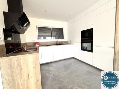 Maison - 118 m² - 5 pièces