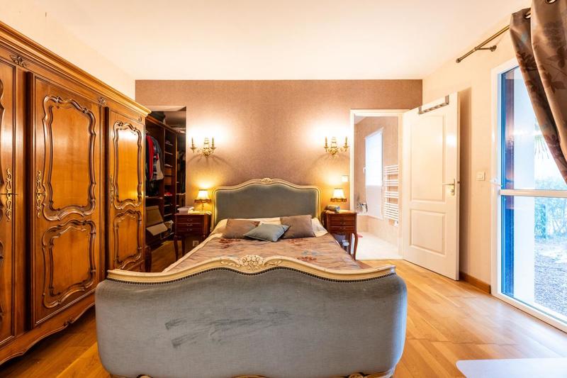 Maison - 137 m² - 4 pièces