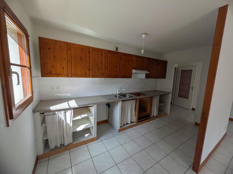 Appartement - 77 m² - 4 pièces