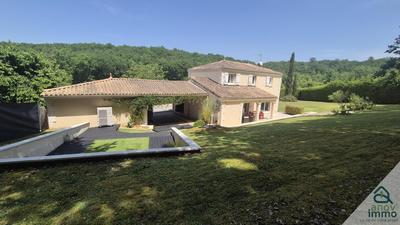 Maison - 126 m² - 5 pièces