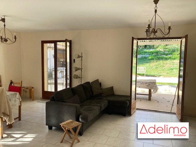 Maison - 190 m² - 8 pièces