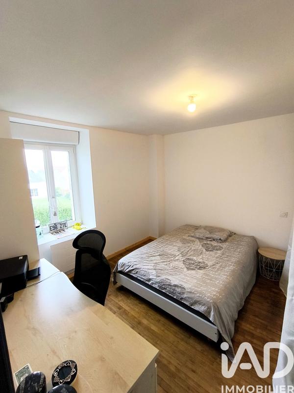 Maison - 99 m² - 5 pièces