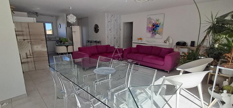 Maison - 111 m² - 4 pièces