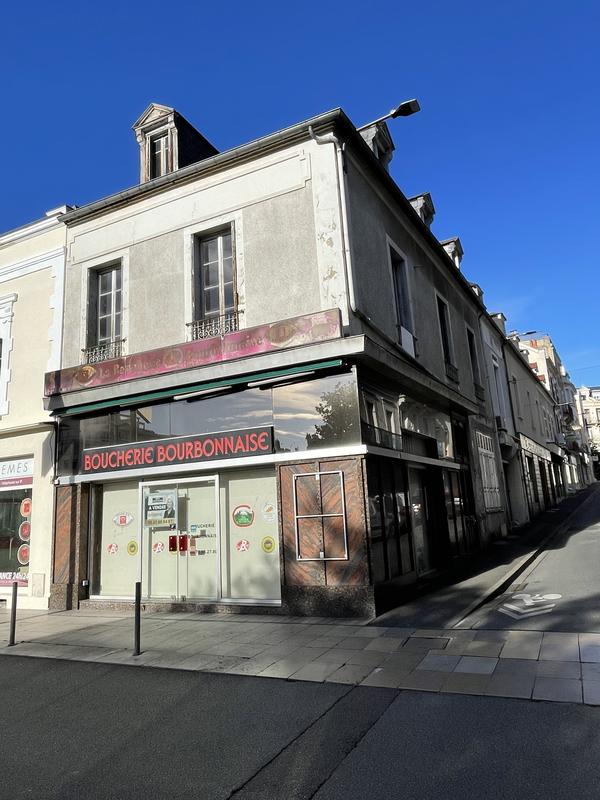 Appartement - 120 m² - 8 pièces