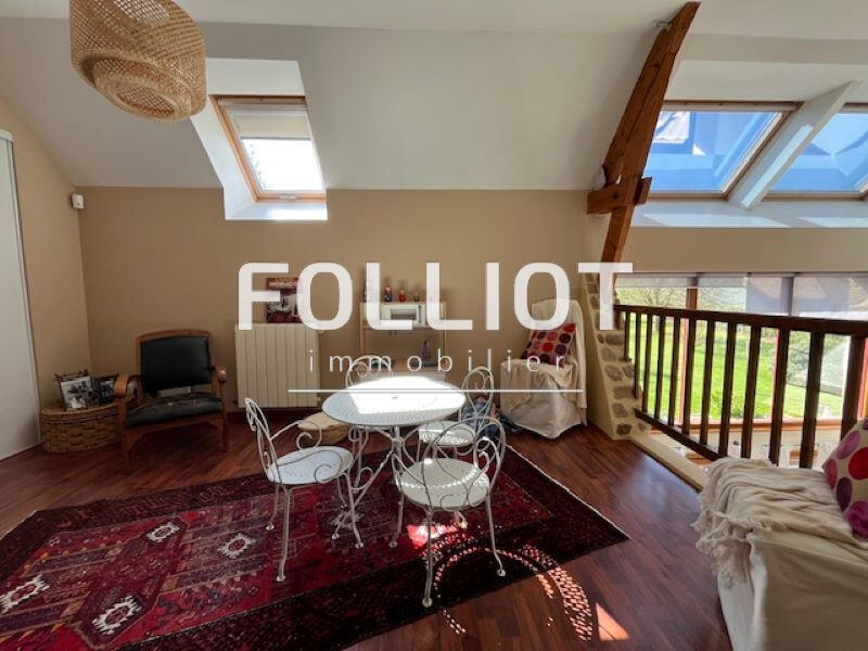 Maison - 225 m² - 7 pièces