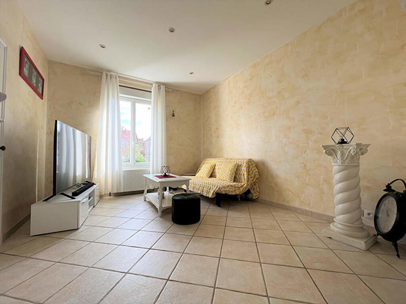 Maison - 93 m² - 6 pièces