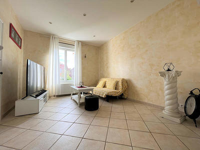 Maison - 93 m² - 6 pièces