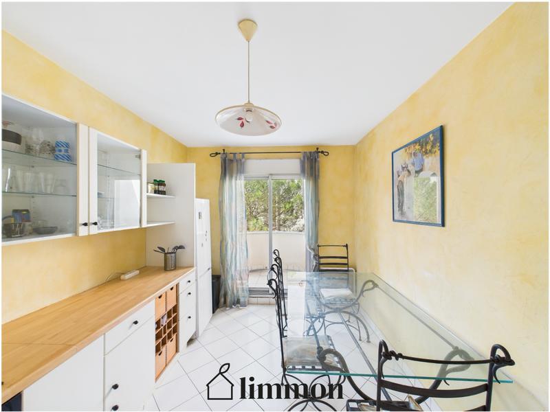 Appartement - 79 m² - 2 pièces