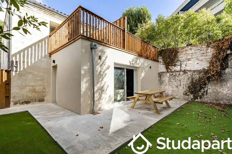 Chambre - 11 m² - 1 pièce