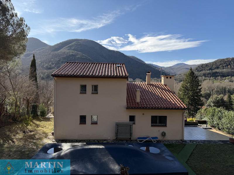 Maison - 140 m² - 5 pièces