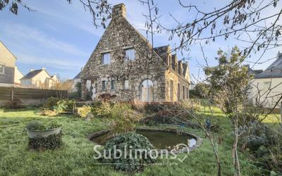 Maison - 224 m² - 7 pièces