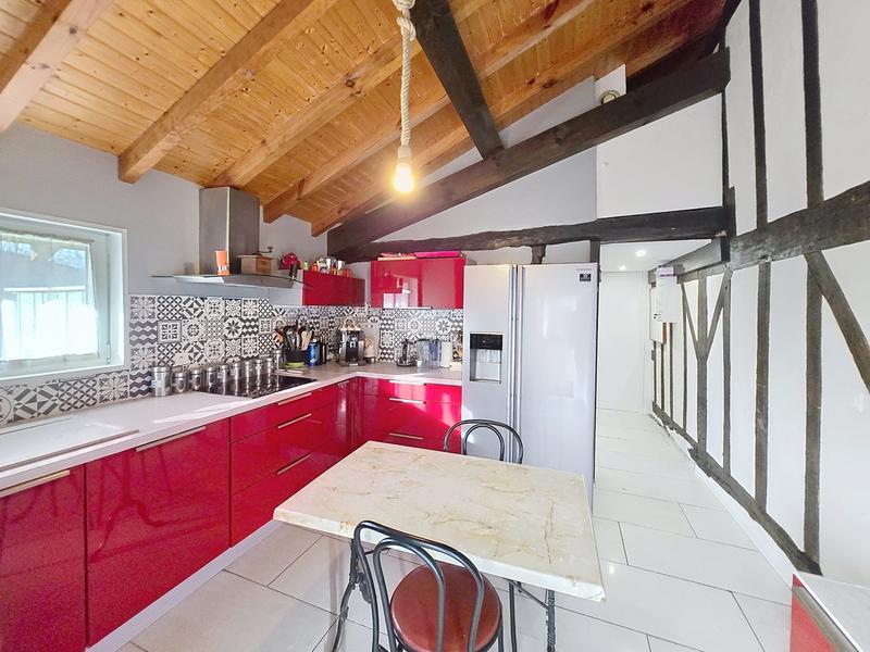 Maison - 160 m² - 9 pièces