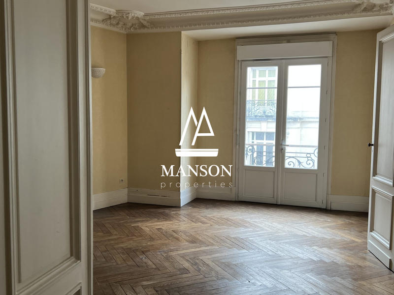 Appartement - 110 m² - 4 pièces