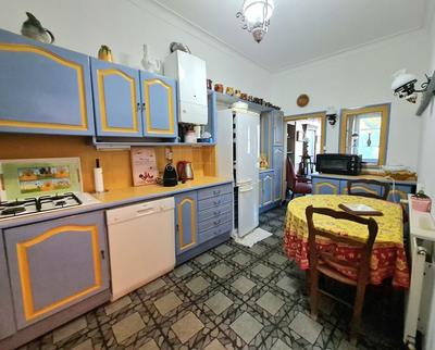 Maison - 197 m² - 8 pièces