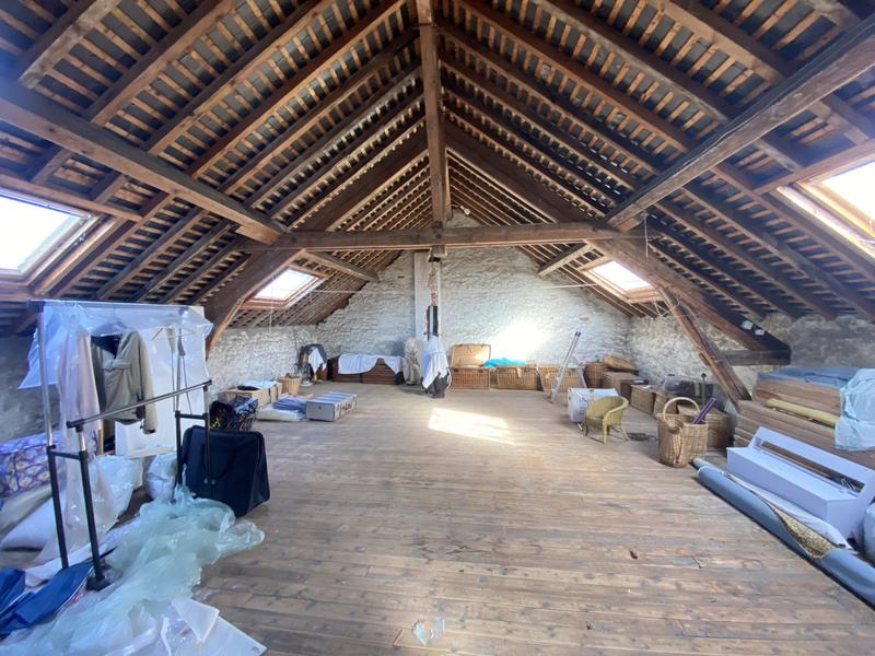 Maison - 193 m² - 16 pièces