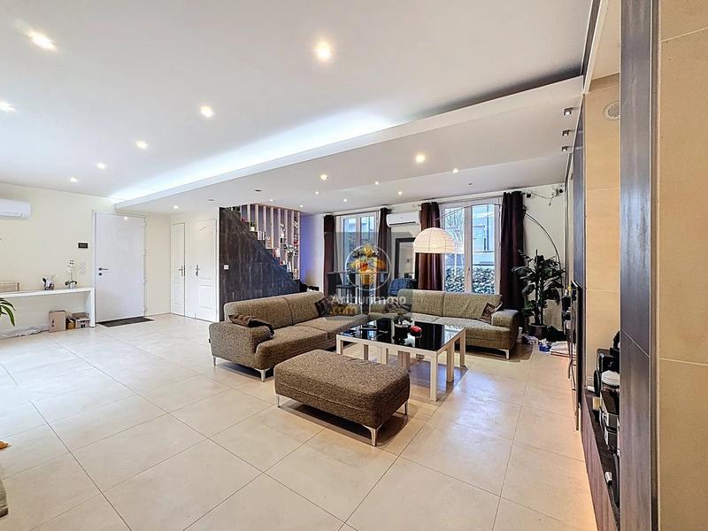 Maison - 130 m² - 6 pièces