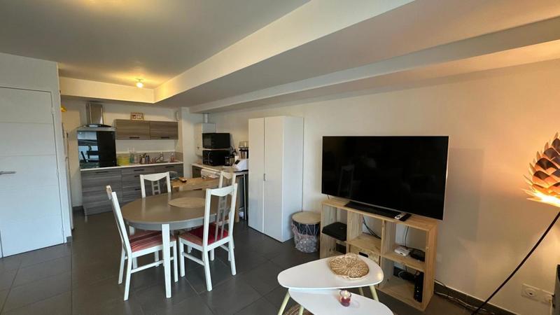 Appartement ancien - 62 m² - 3 pièces