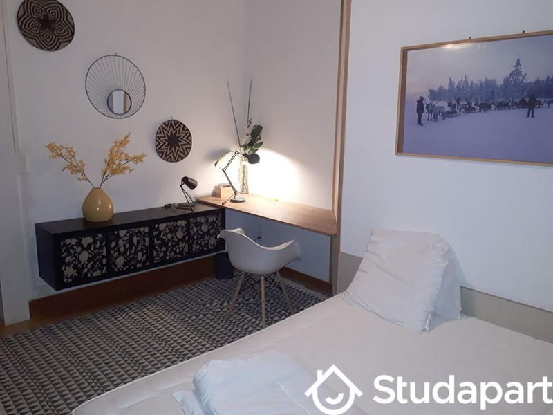 Chambre - 12 m² - 1 pièce