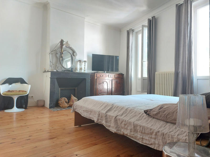 Appartement - 188 m² - 4 pièces