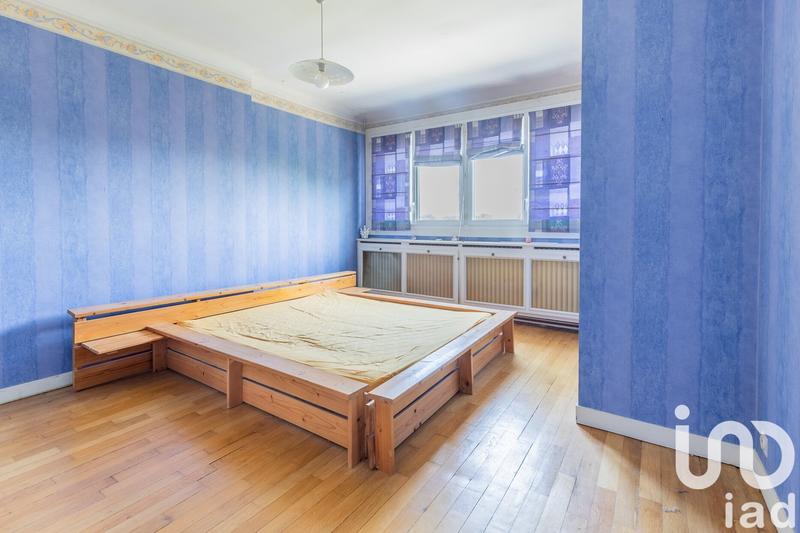 Maison - 180 m² - 7 pièces