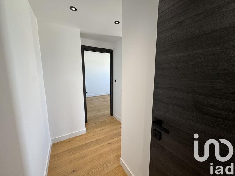 Appartement - 95 m² - 3 pièces