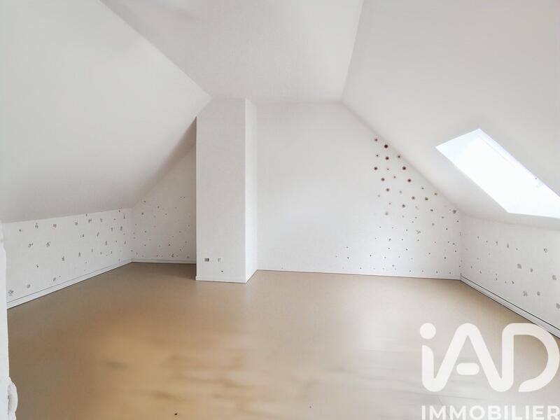 Maison - 103 m² - 5 pièces