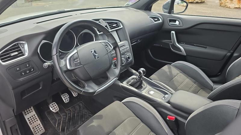Ds Ds 4 Ds4 Crossback 1 1.2 PureTech 130 So Chic - 5 places