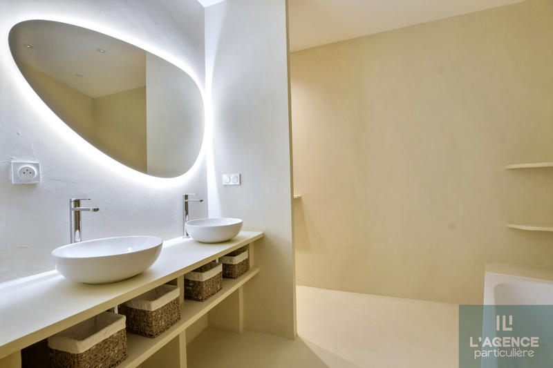 Appartement - 177 m² - 5 pièces