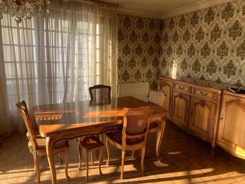 Maison - 194 m² - 13 pièces