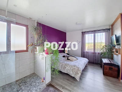 Maison - 165 m² - 8 pièces