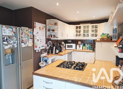 Maison - 101 m² - 5 pièces