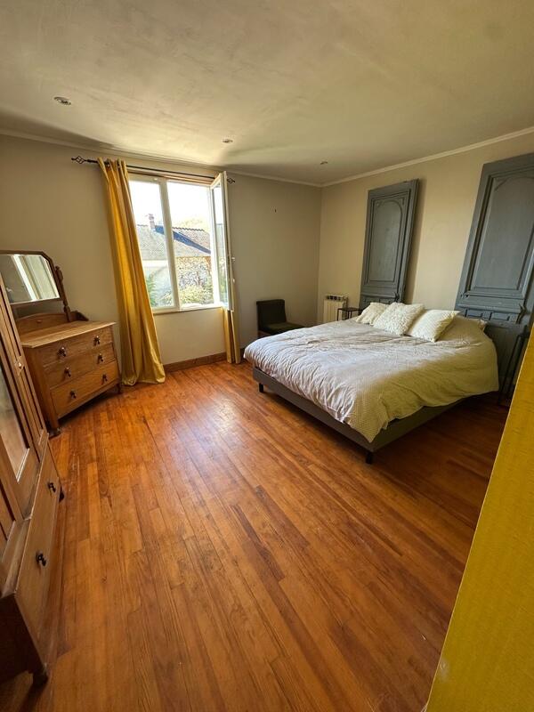 Corps de ferme - 247 m² - 11 pièces