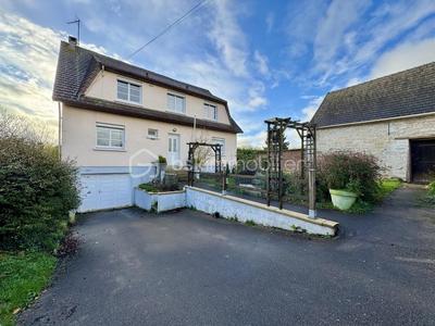 Maison traditionnelle - 194 m² - 7 pièces