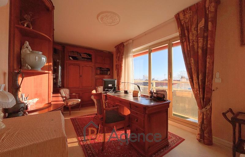 Appartement - 134 m² - 5 pièces