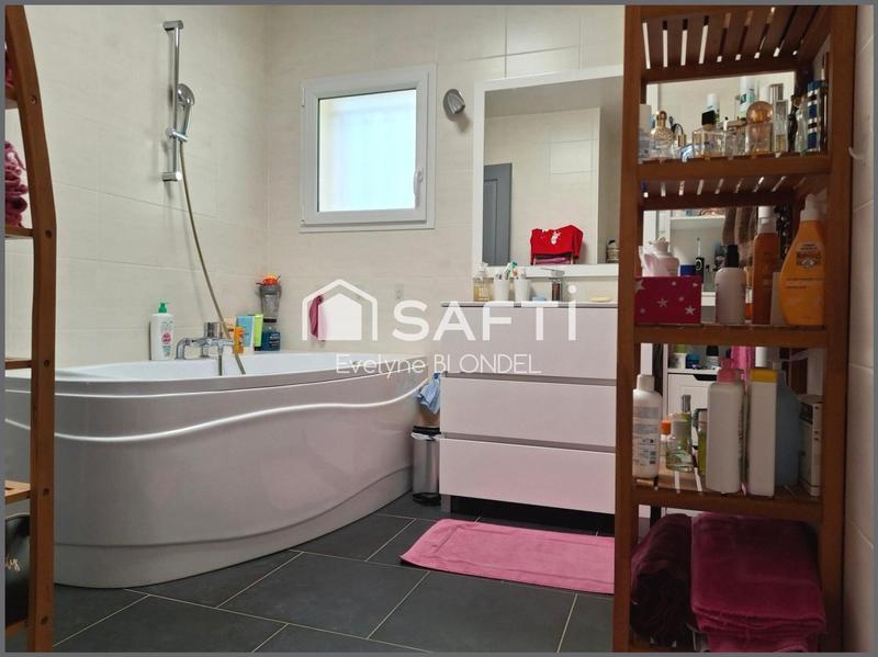 Maison - 110 m² - 5 pièces