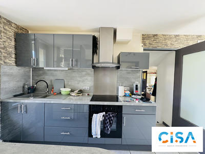 Maison - 90 m² - 4 pièces