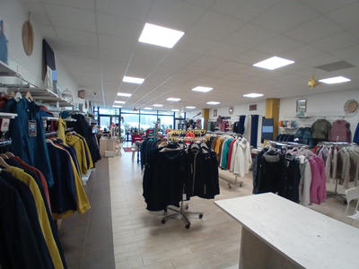 Local commercial - 195 m² - 3 pièces