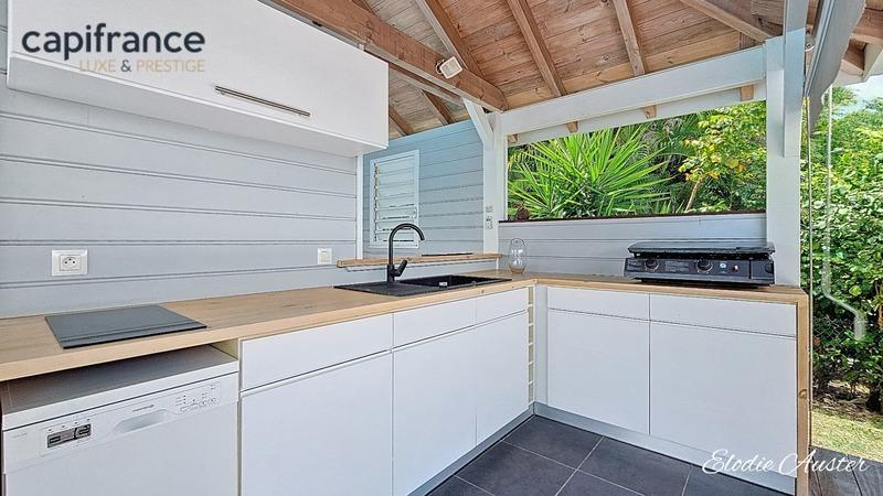 Propriété - 145 m² - 5 pièces