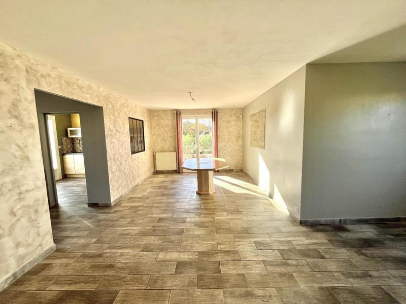 Maison - 90 m² - 3 pièces