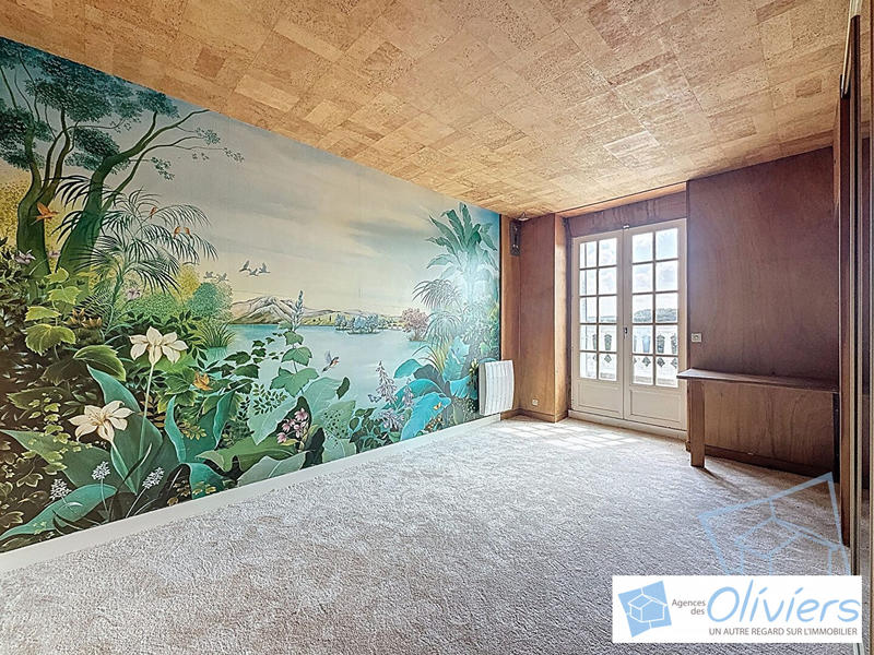 Maison - 221 m² - 9 pièces