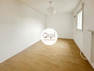 Maison - 72 m² - 3 pièces