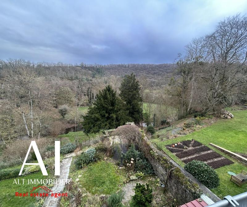 Maison ancienne - 94 m² - 5 pièces