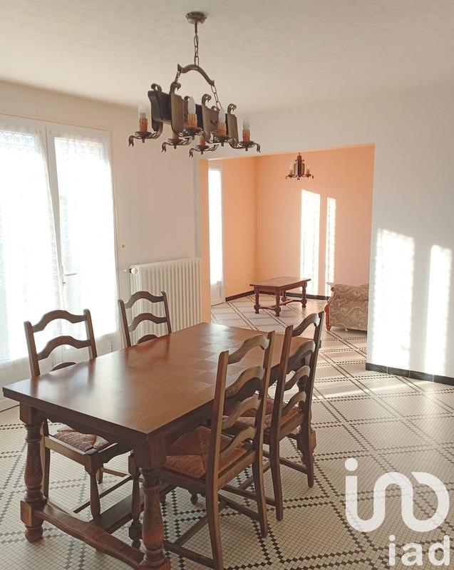 Maison de maîtres - 140 m² - 8 pièces