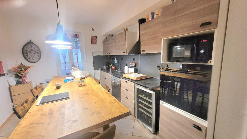 Maison de village - 210 m² - 7 pièces