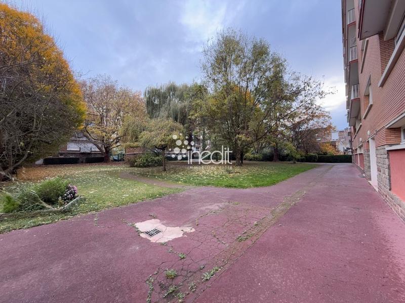 Studio - 45 m² - 1 pièce