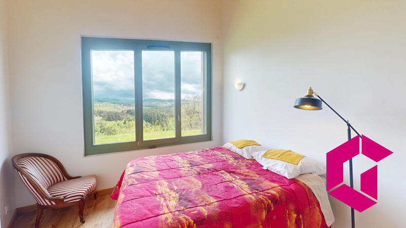 Maison - 100 m² - 4 pièces